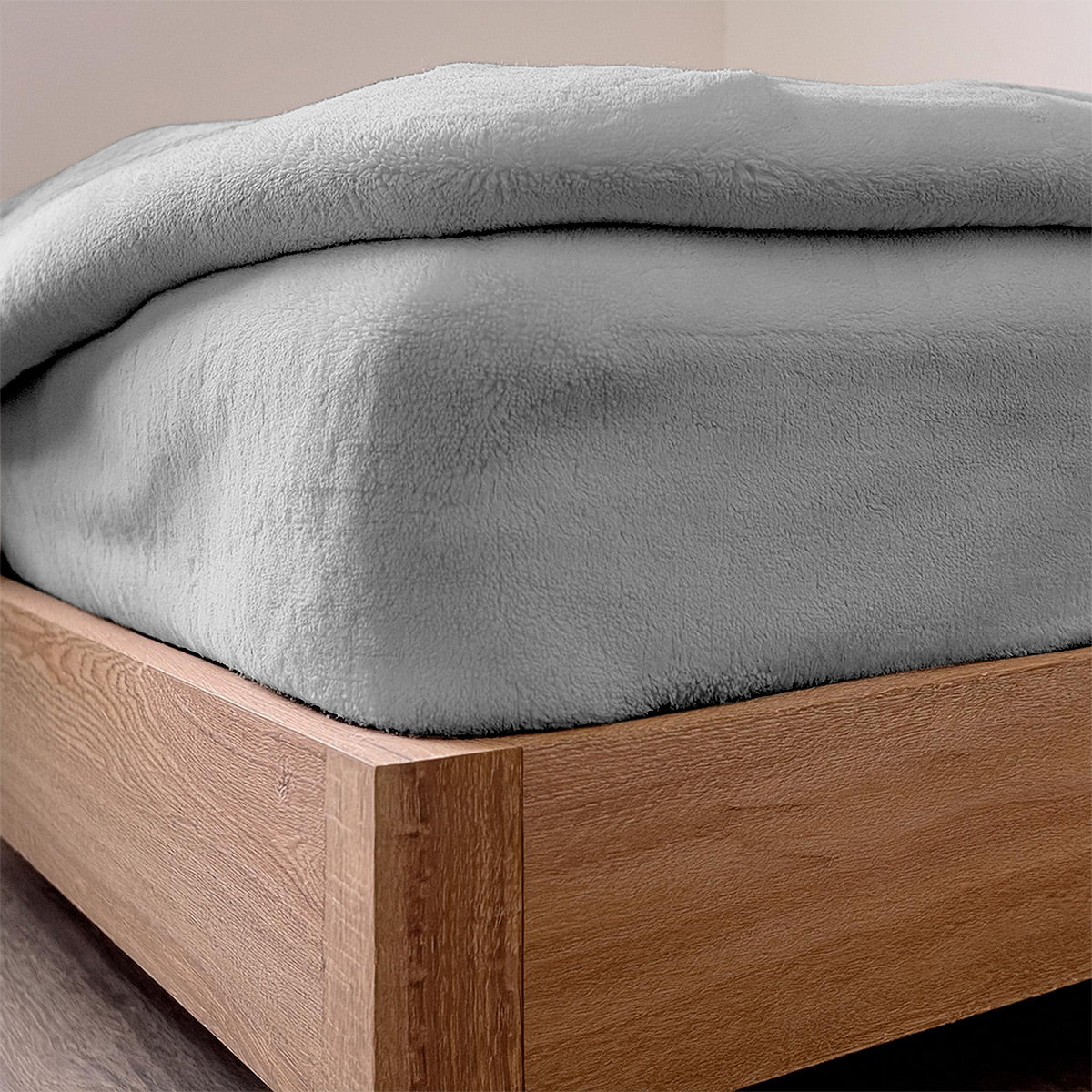 Teddy hoeslaken Lichtgrijs - Bedworld B.V.