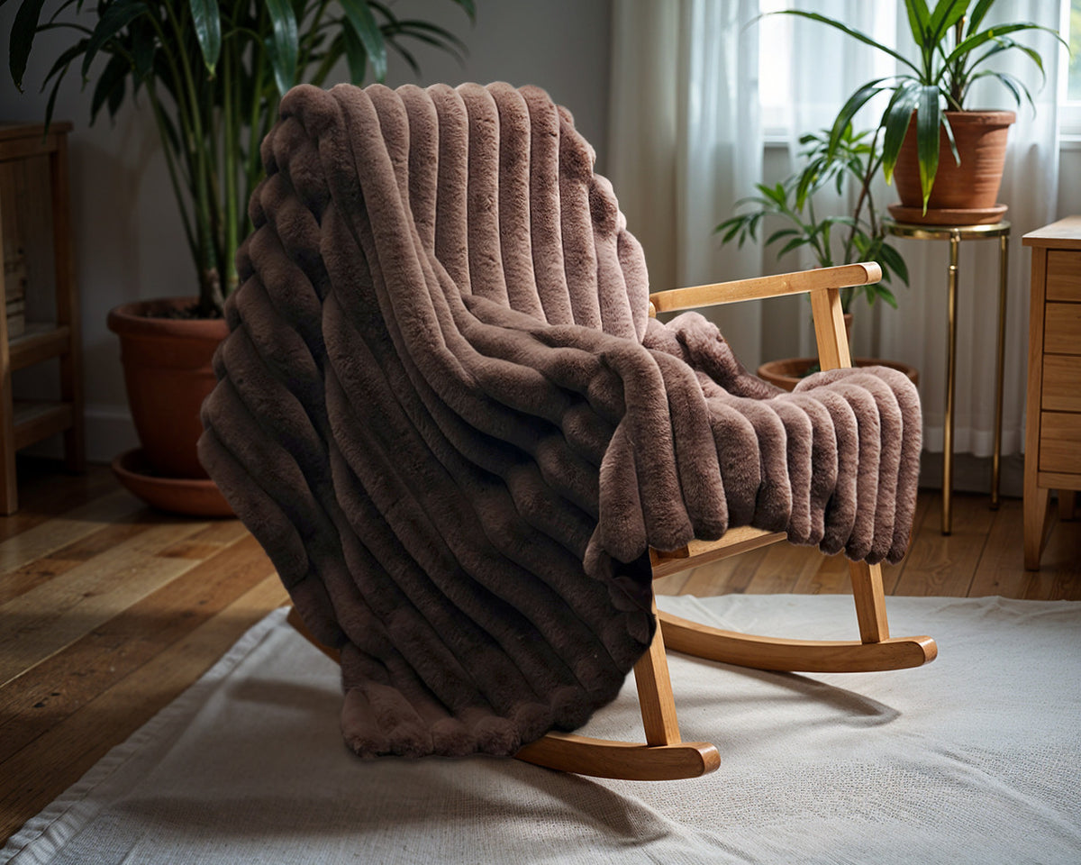 Rib Rabbit Fur Plaid Taupe/Gijs 150 x 200 - Bedworld B.V.