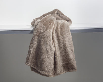 Teddy plaid Diep Taupe 150 x 200 - Bedworld B.V.