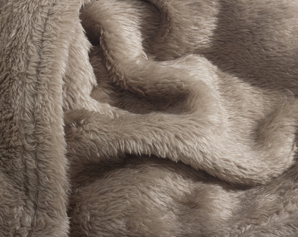 Teddy plaid Diep Taupe 150 x 200 - Bedworld B.V.