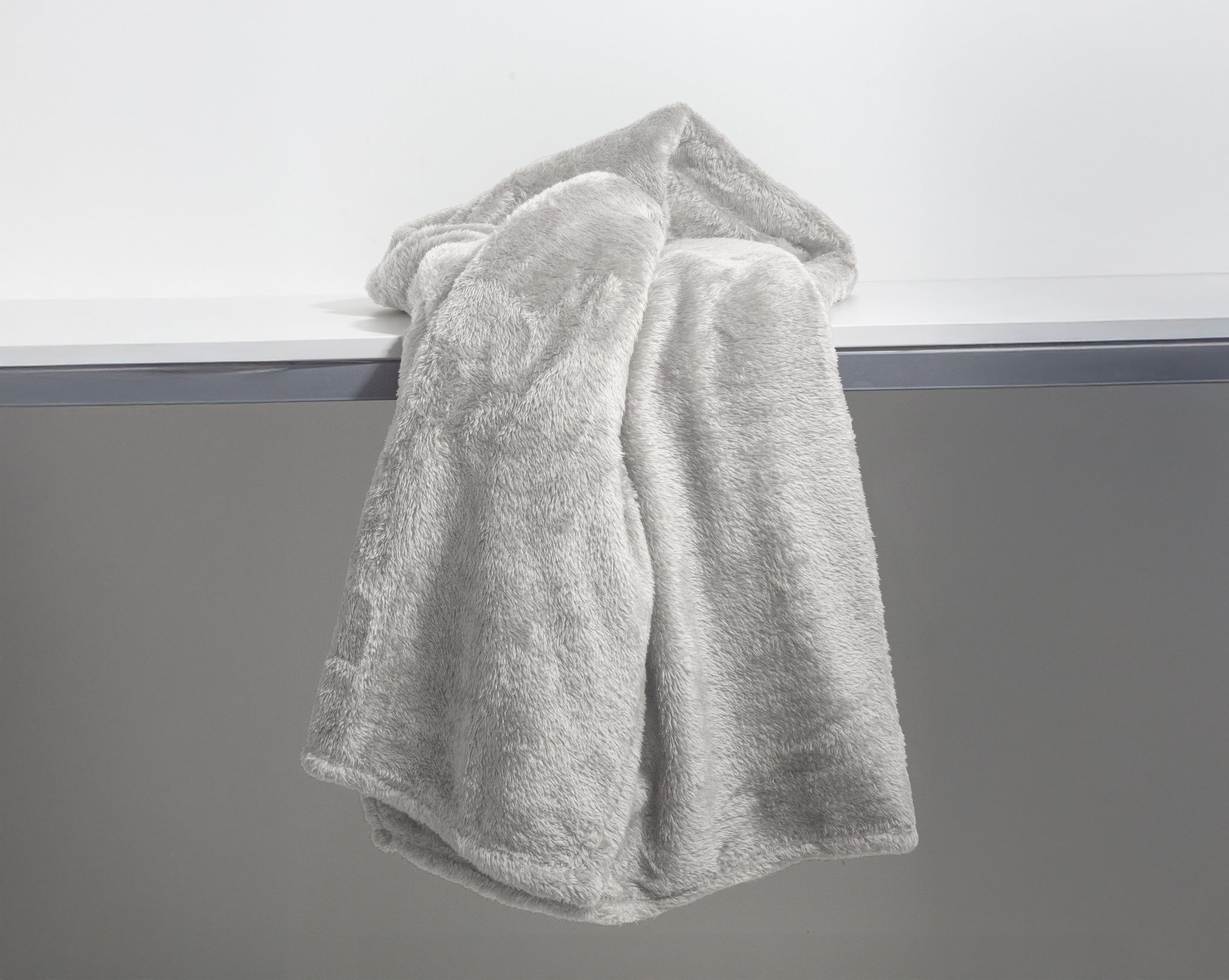 Teddy plaid Taupe 150 x 200 - Bedworld B.V.