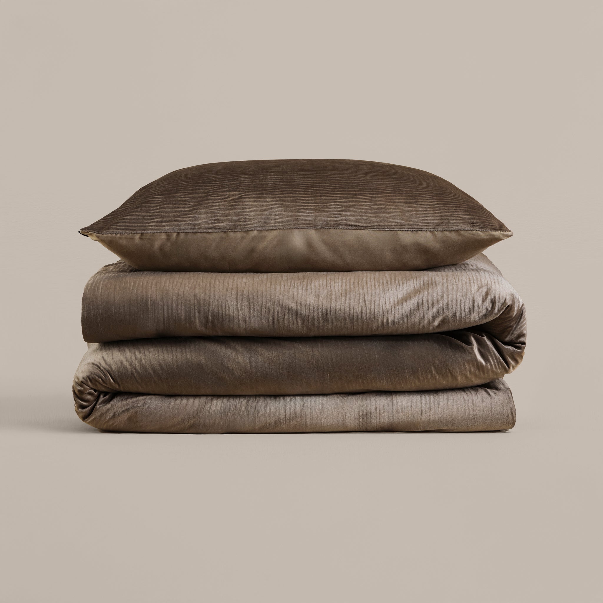 Velvet Cartier Taupe - Dekbedovertrek - Bedworld B.V.