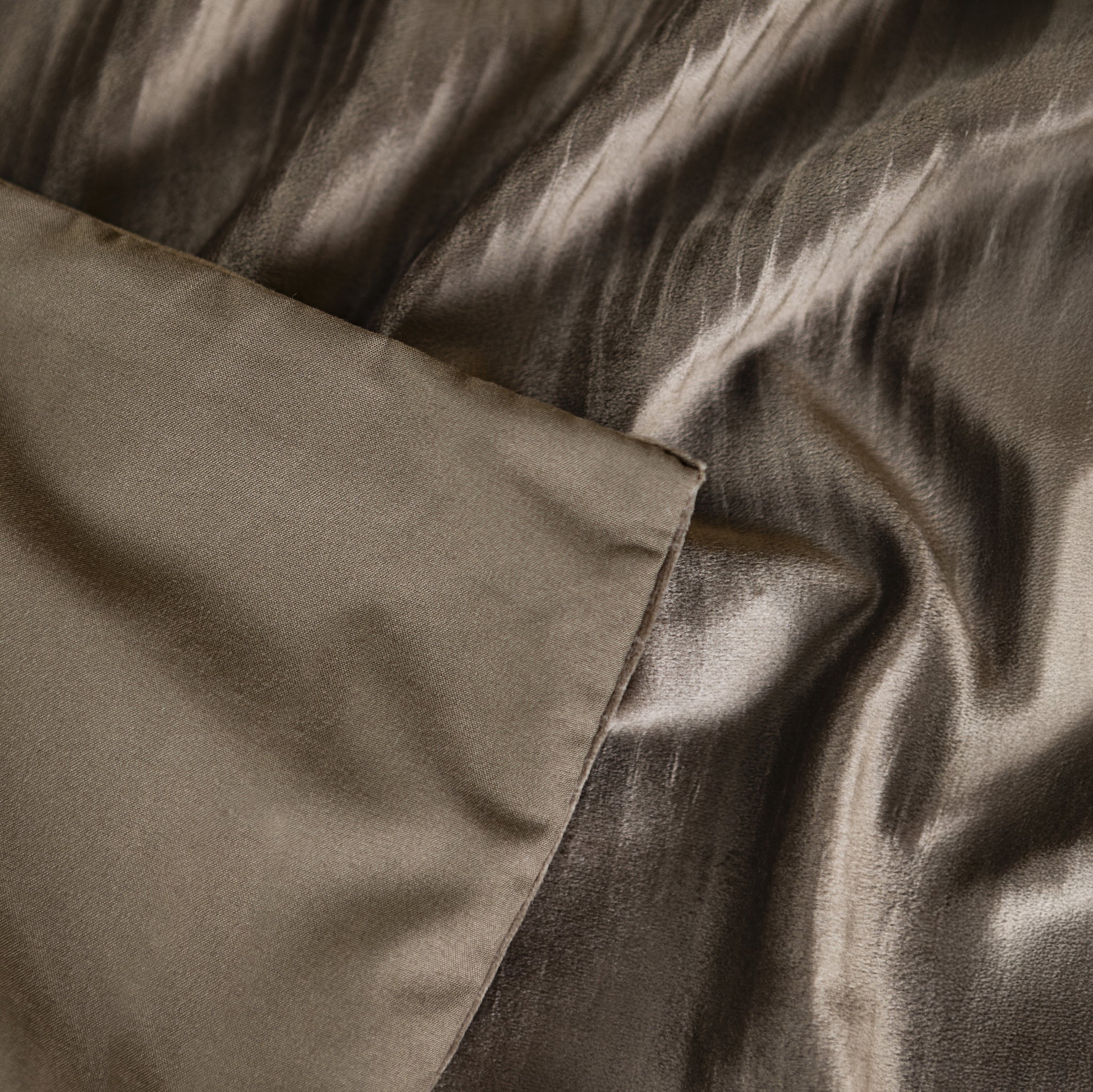 Velvet Cartier Taupe - Dekbedovertrek - Bedworld B.V.