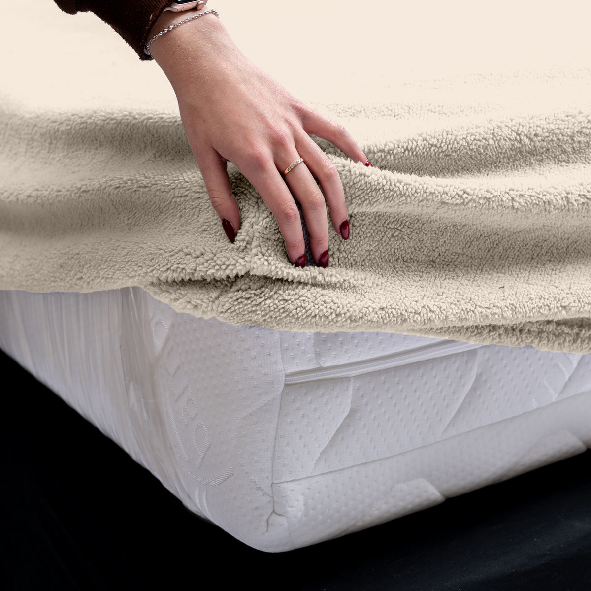 Teddy hoeslaken Creme 180 x 200 - Bedworld B.V.