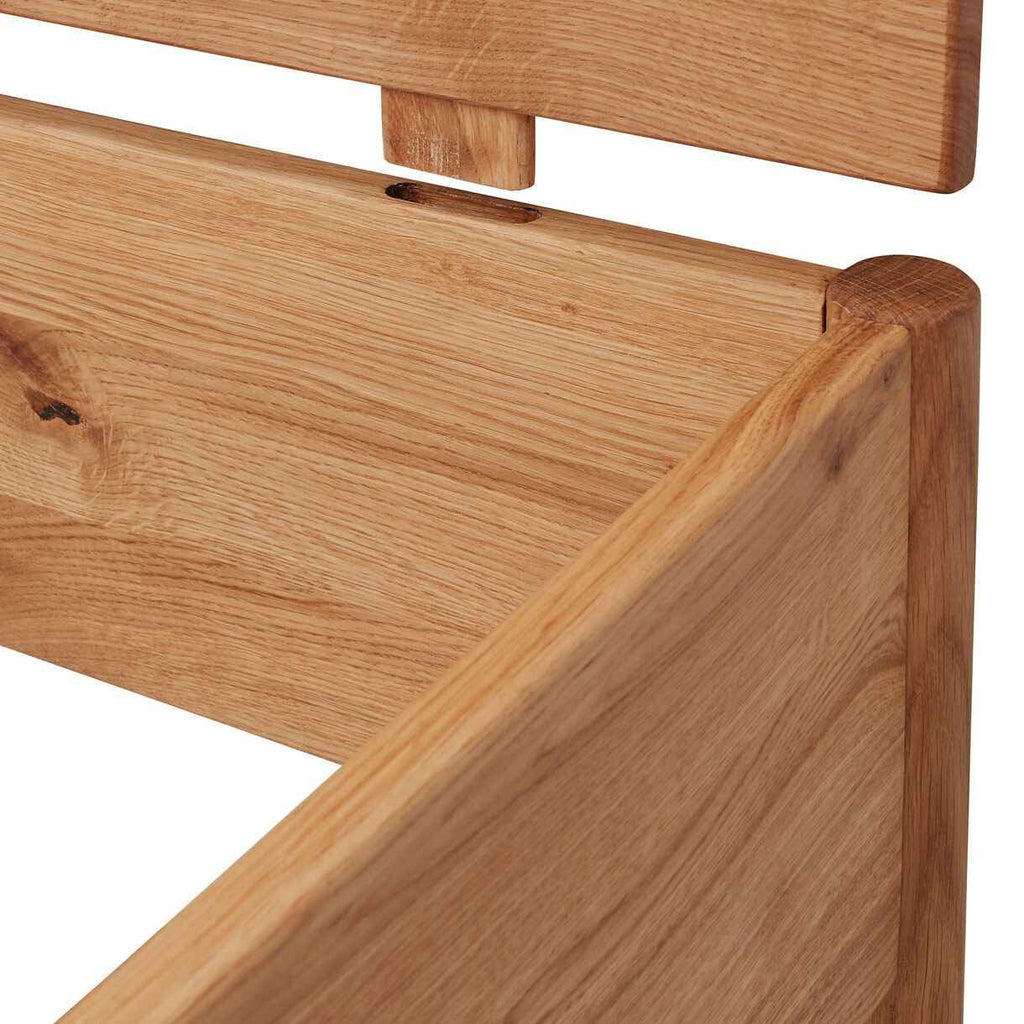 Woodstock Natura – Massief Wild Eiken Bed, Metaalvrij
